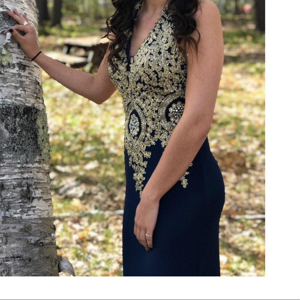 Prom dress - Picture 3 of 3